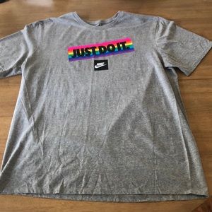 Nike, gray T-shirt, XL, never worn